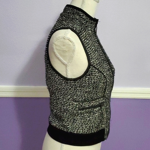 Cache Black Textured High Neck Sleeveless Fitted Zip Up Vest Office Casual - Picture 4 of 10